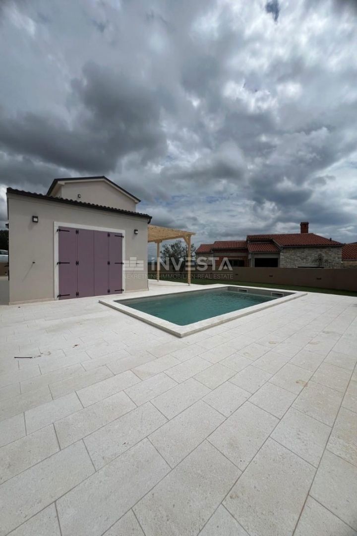 Croazia, Istria, Marčana, nuova villa moderna di 157 m² con piscina