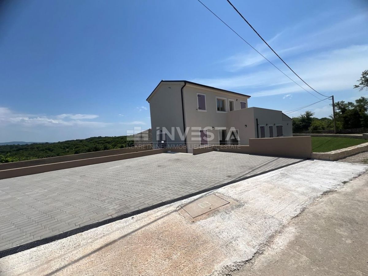 Croazia, Istria, Marčana, nuova villa moderna di 157 m² con piscina