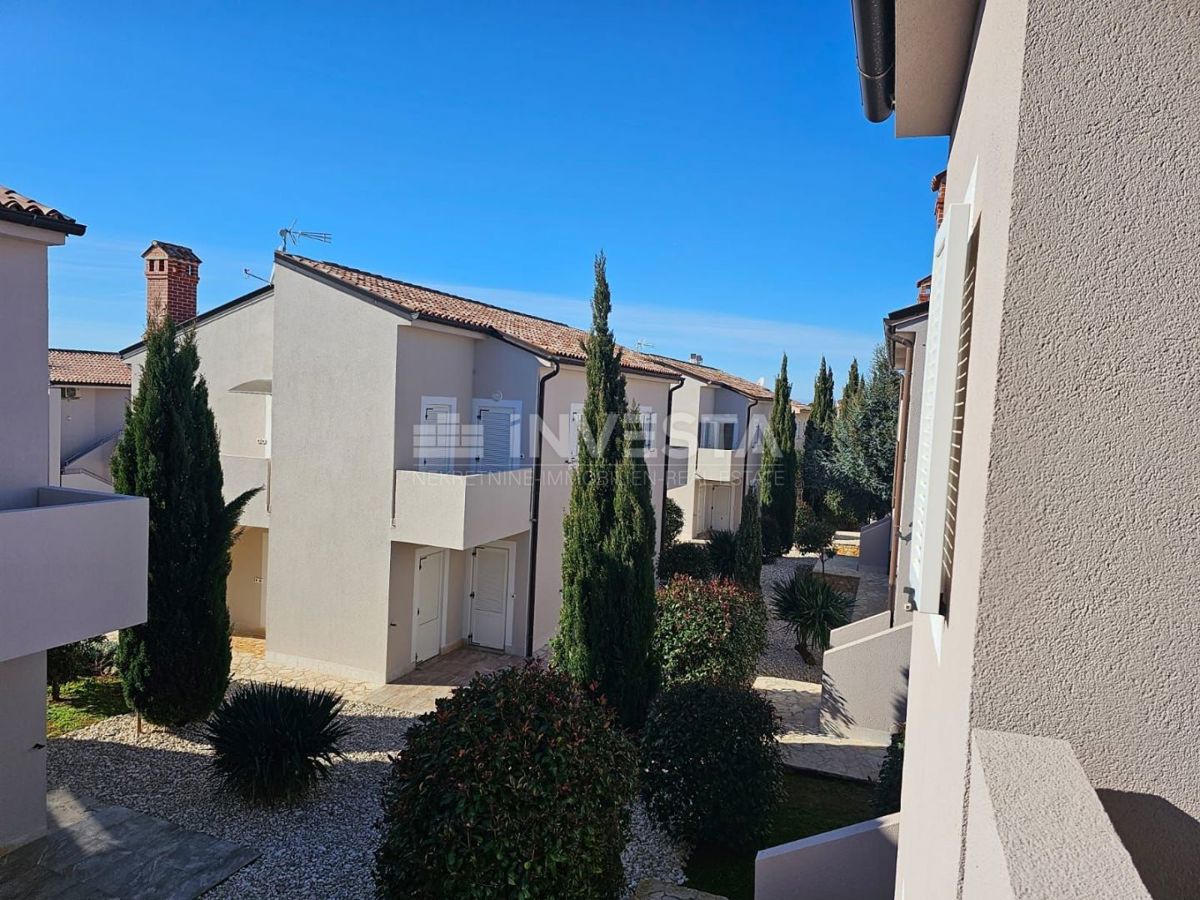 Medolino, casa bifamiliare con due appartamenti, a 200 m dal mare