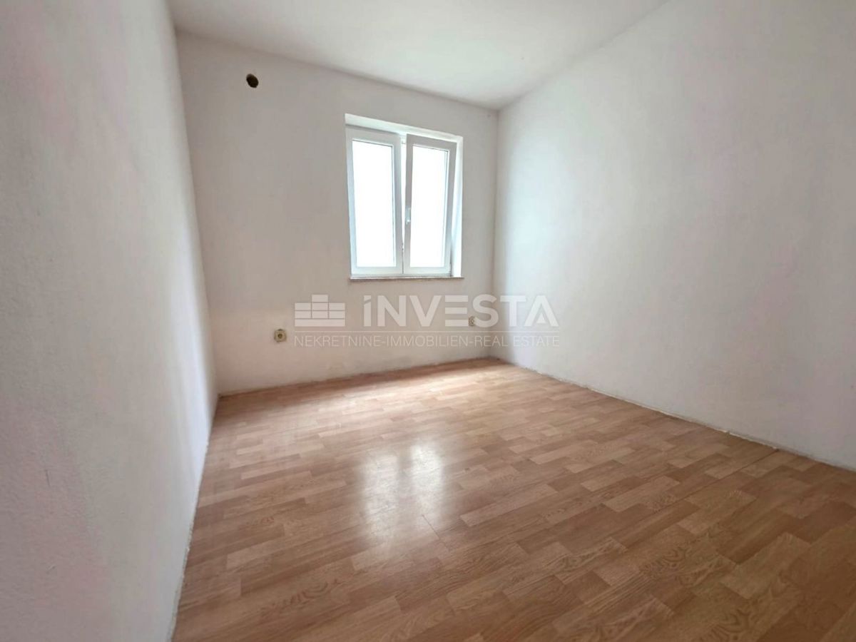 Appartamento con terrazza e giardino in una zona richiesta a Pola