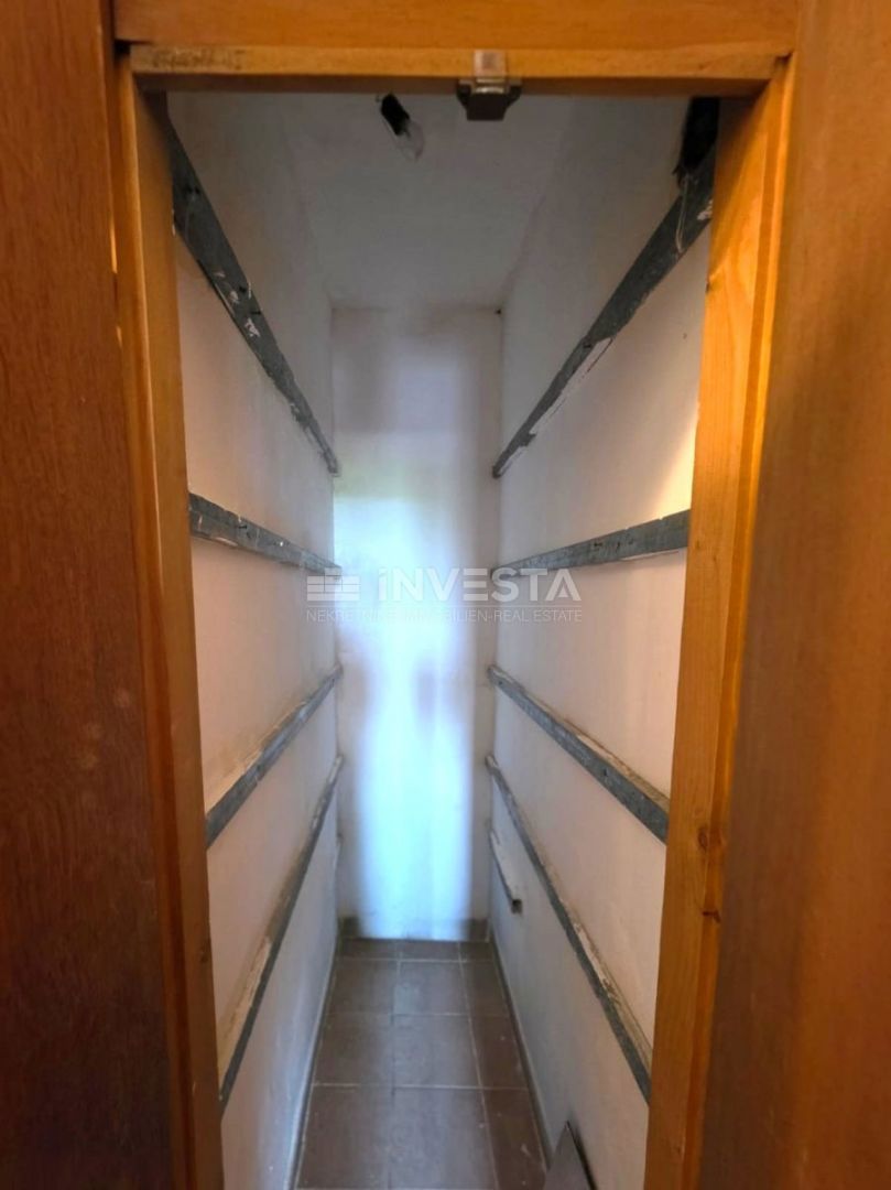 Appartamento con terrazza e giardino in una zona richiesta a Pola