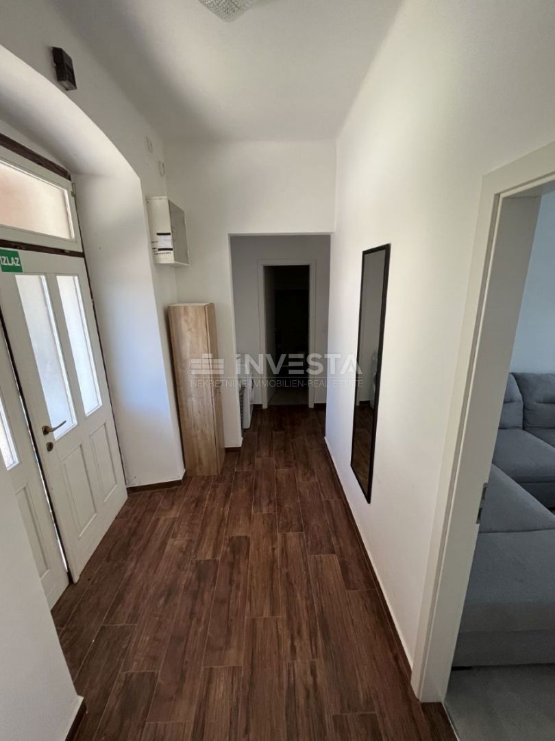 Casa con piscina e vista mare, a 2 km dal mare! 