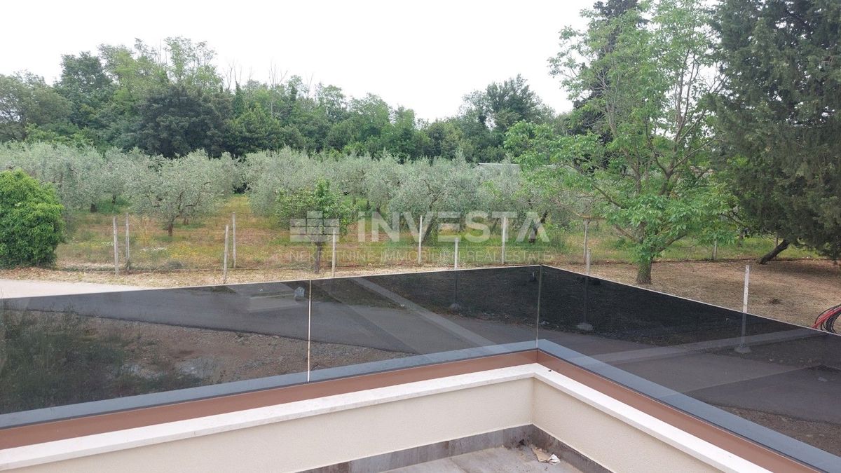 Lussuosa villa moderna con piscina riscaldata