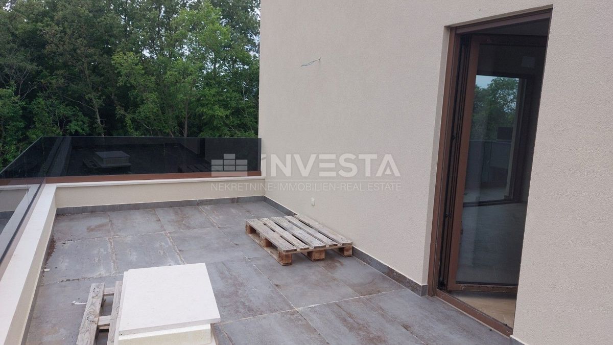 Lussuosa villa moderna con piscina riscaldata