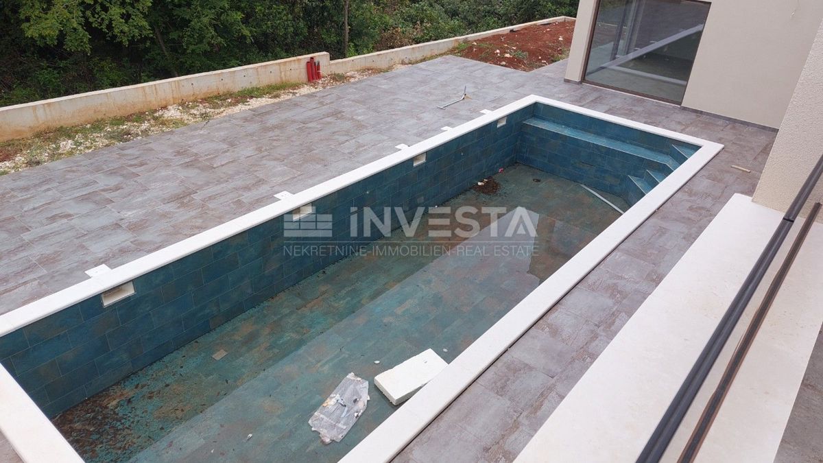 Lussuosa villa moderna con piscina riscaldata