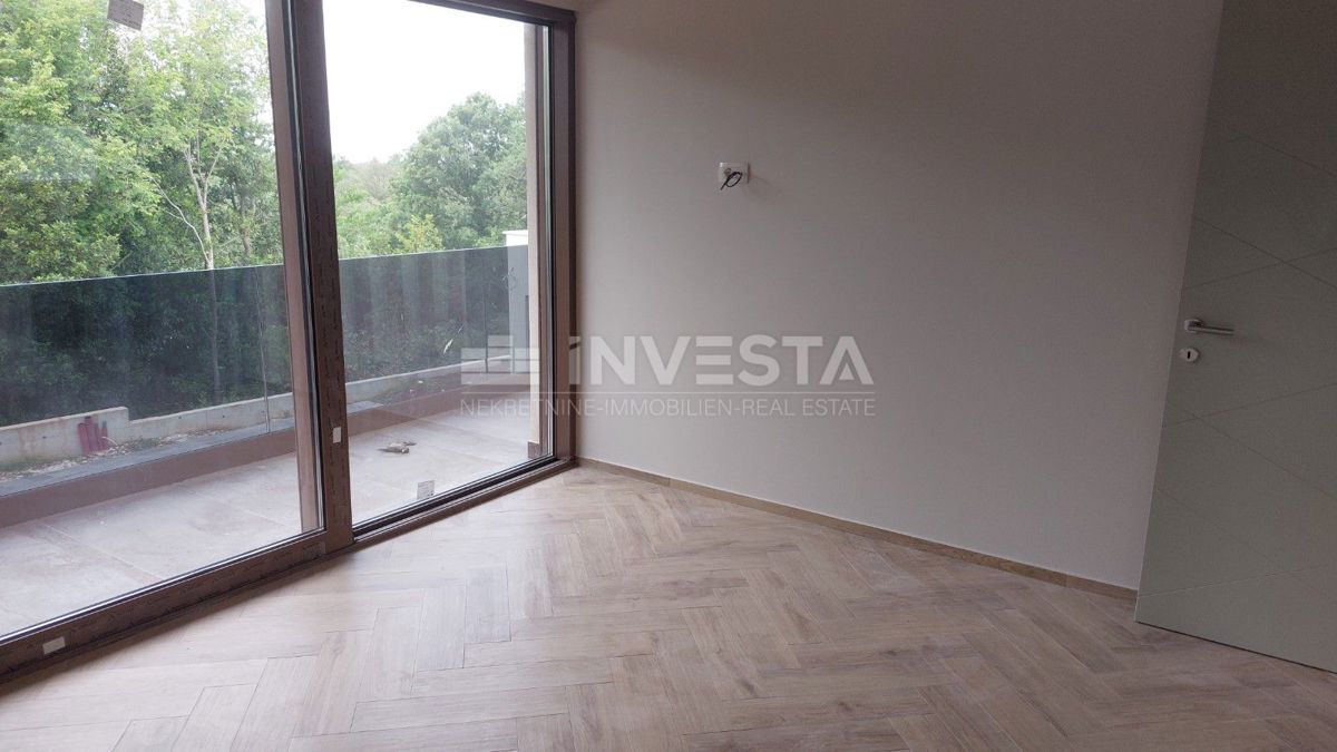 Lussuosa villa moderna con piscina riscaldata