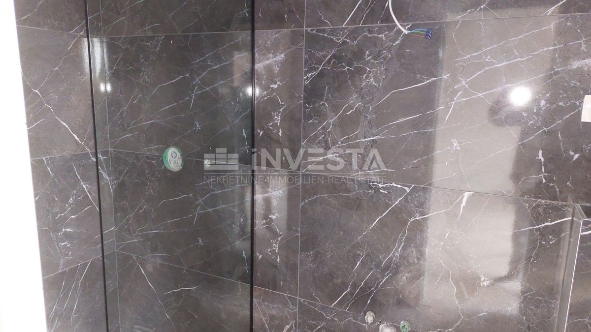 Lussuosa villa moderna con piscina riscaldata