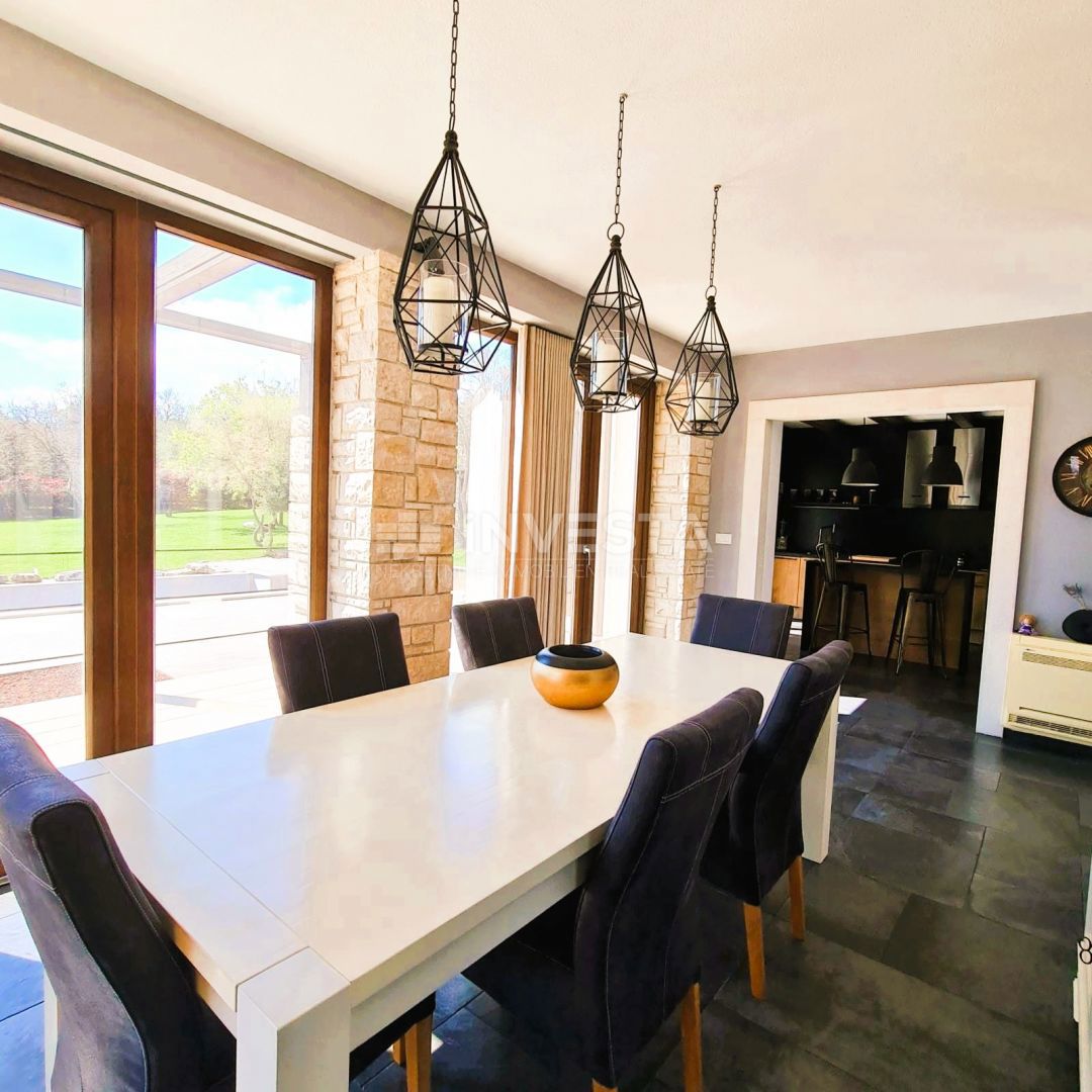 Barban, Moderna villa indipendente con piscina, 1800 m² di terreno