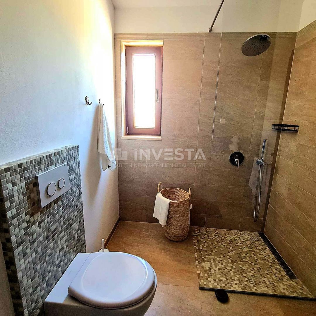 Barban, Moderna villa indipendente con piscina, 1800 m² di terreno