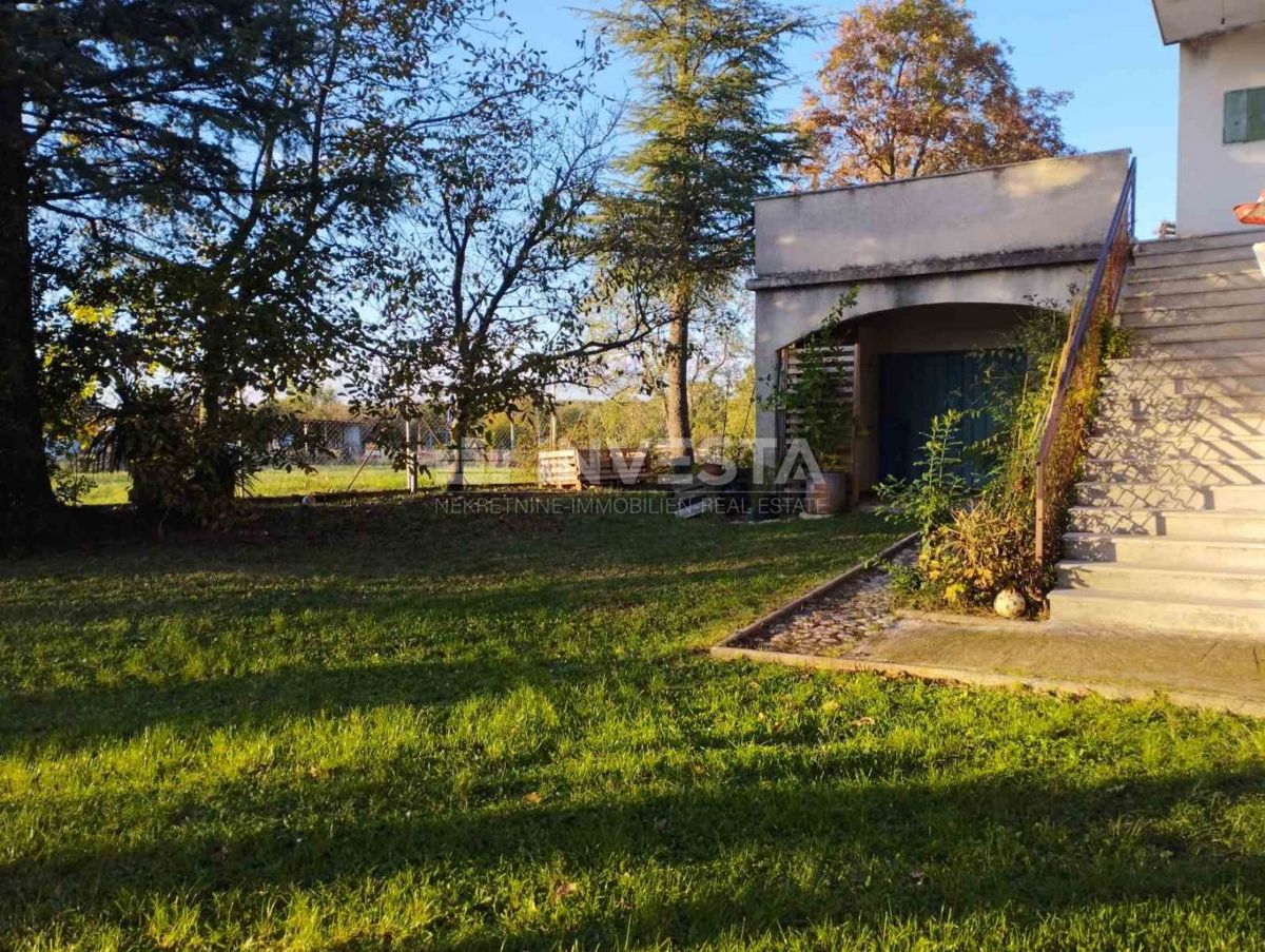 Poreč, Casa indipendente in una zona tranquilla