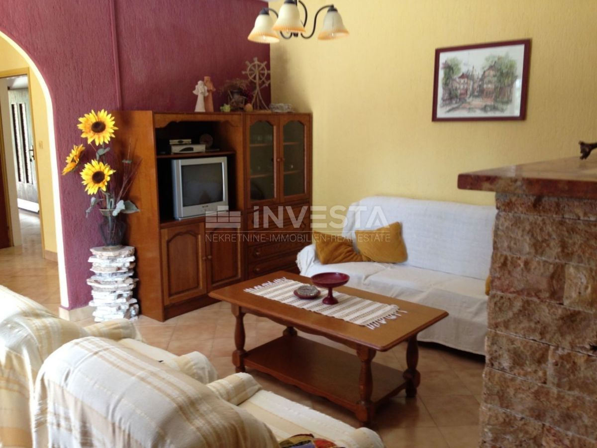 Poreč, Casa indipendente in una zona tranquilla