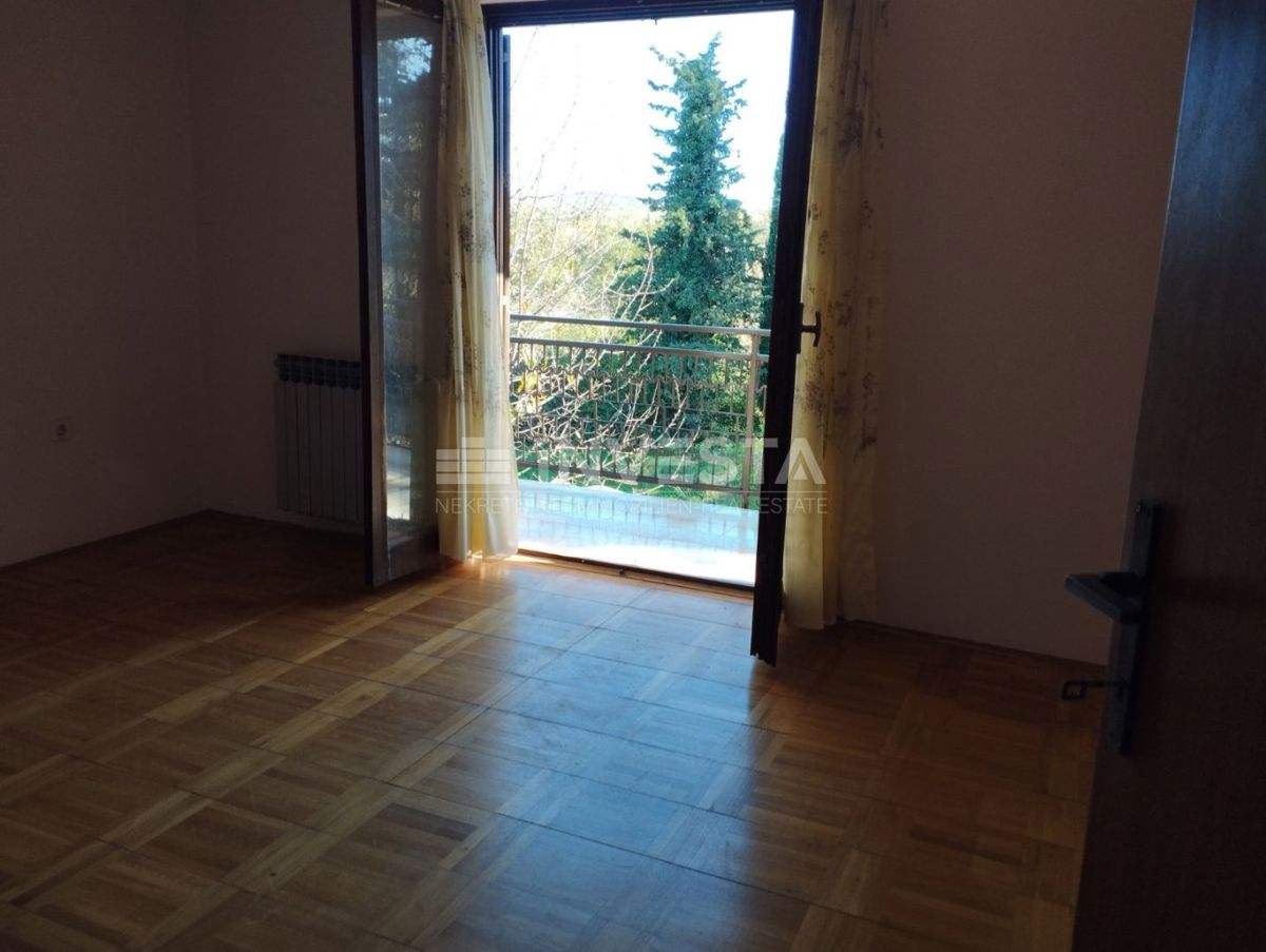 Poreč, Casa indipendente in una zona tranquilla