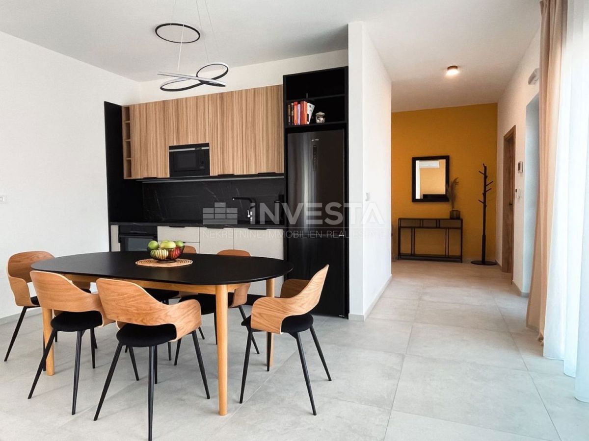 Medulin, Villa di nuova costruzione con piscina, a 200 m dal mare