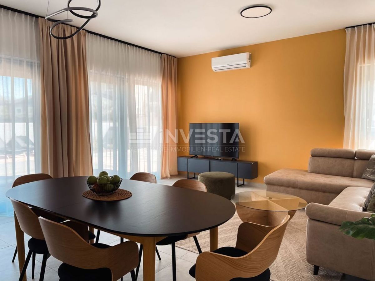 Medulin, Villa di nuova costruzione con piscina, a 200 m dal mare