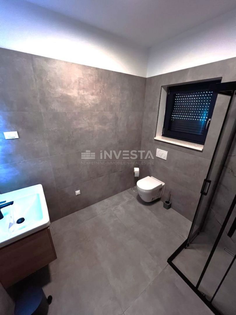 Medulin, Villa di nuova costruzione con piscina, a 200 m dal mare