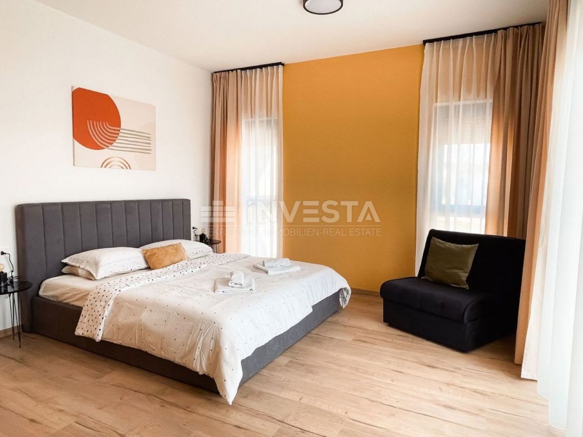 Medulin, Villa di nuova costruzione con piscina, a 200 m dal mare