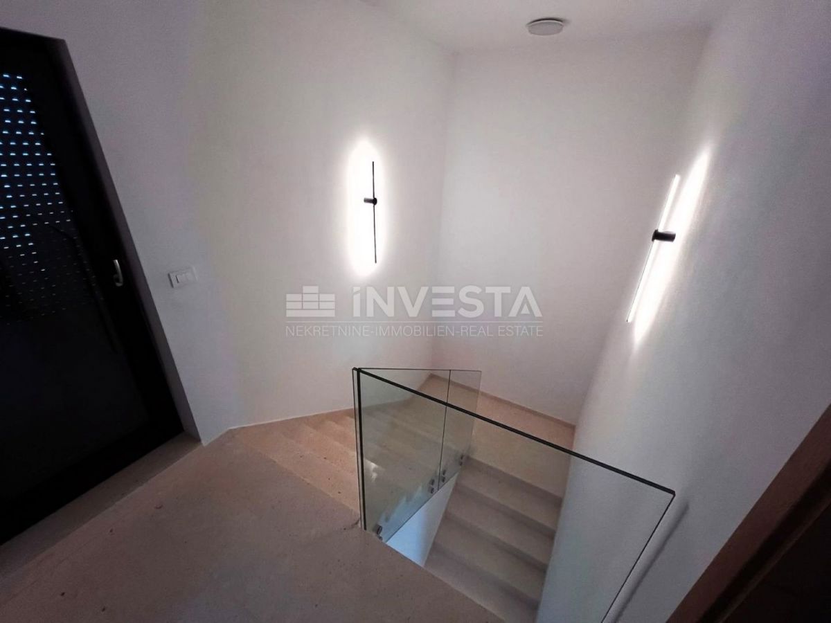 Medulin, Villa di nuova costruzione con piscina, a 200 m dal mare