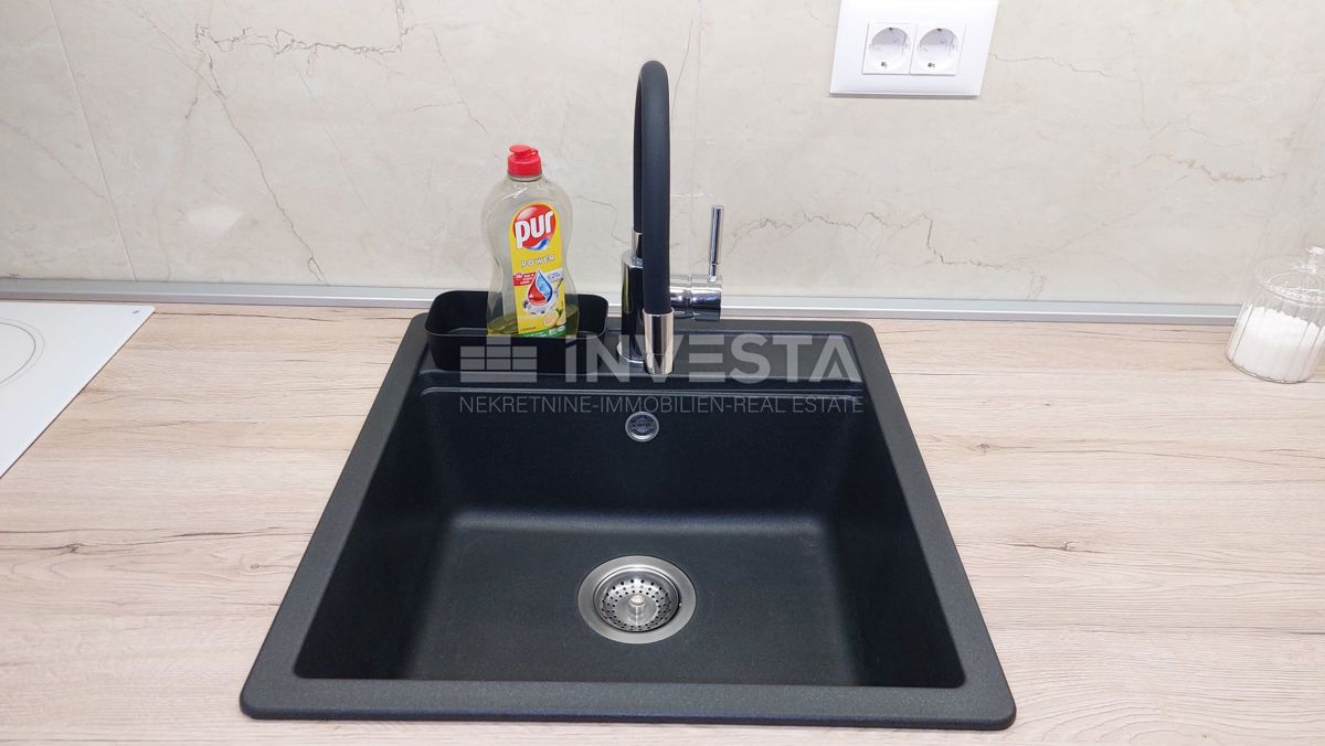 Appartamento completamente ristrutturato a Červar Porat