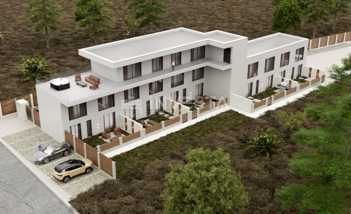 Premantura, attico con vista mare, vicino al mare e al centro