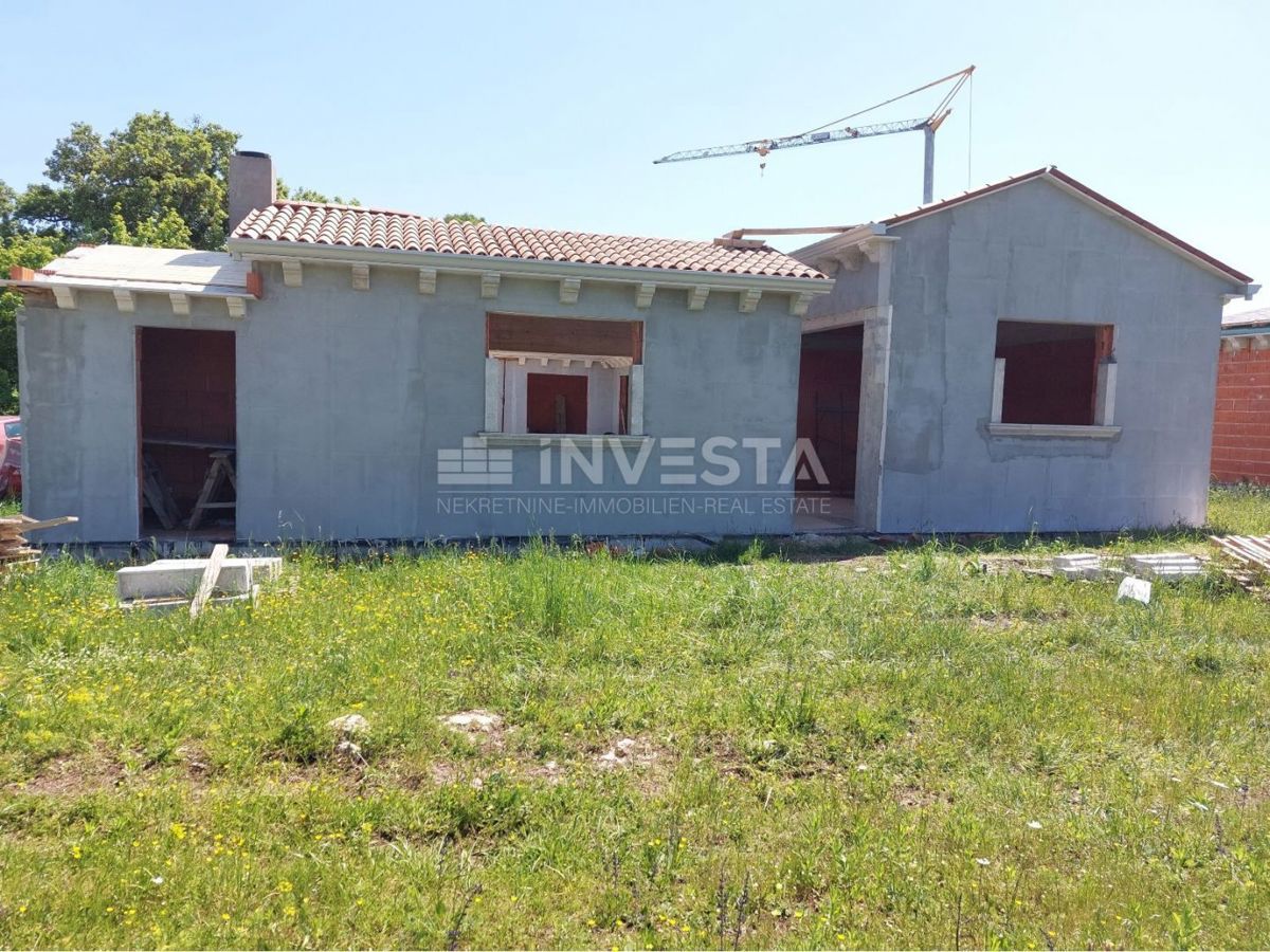 Dintorni di Antignana, villa in pietra in costruzione, 170 m2
