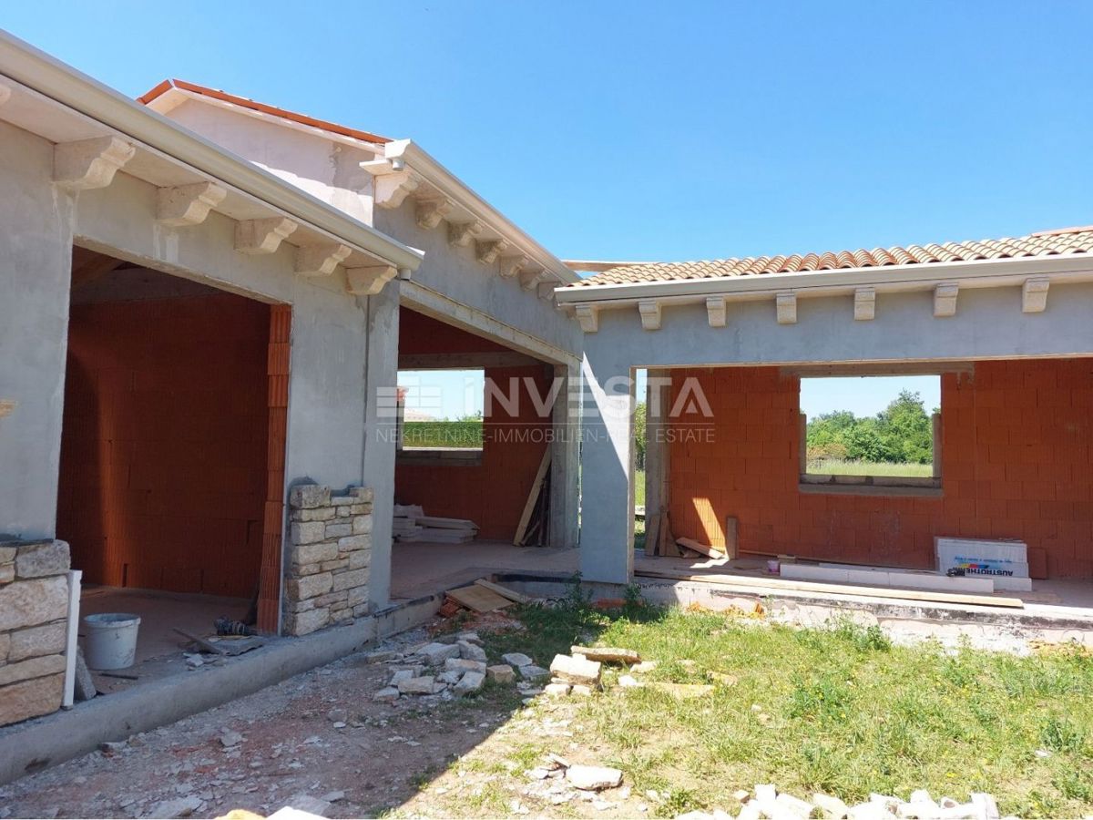Dintorni di Antignana, villa in pietra in costruzione, 170 m2