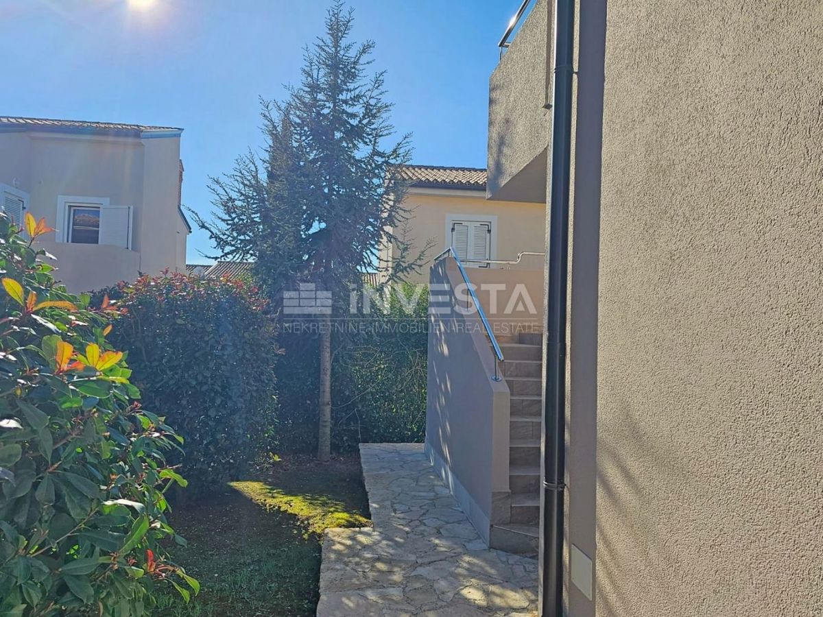 Medolino, casa indipendente con 2 appartamenti, a 200 m dal mare