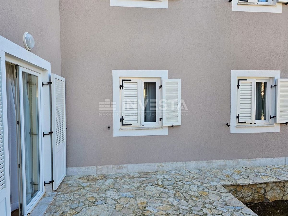 Medolino, casa indipendente con 2 appartamenti, a 200 m dal mare