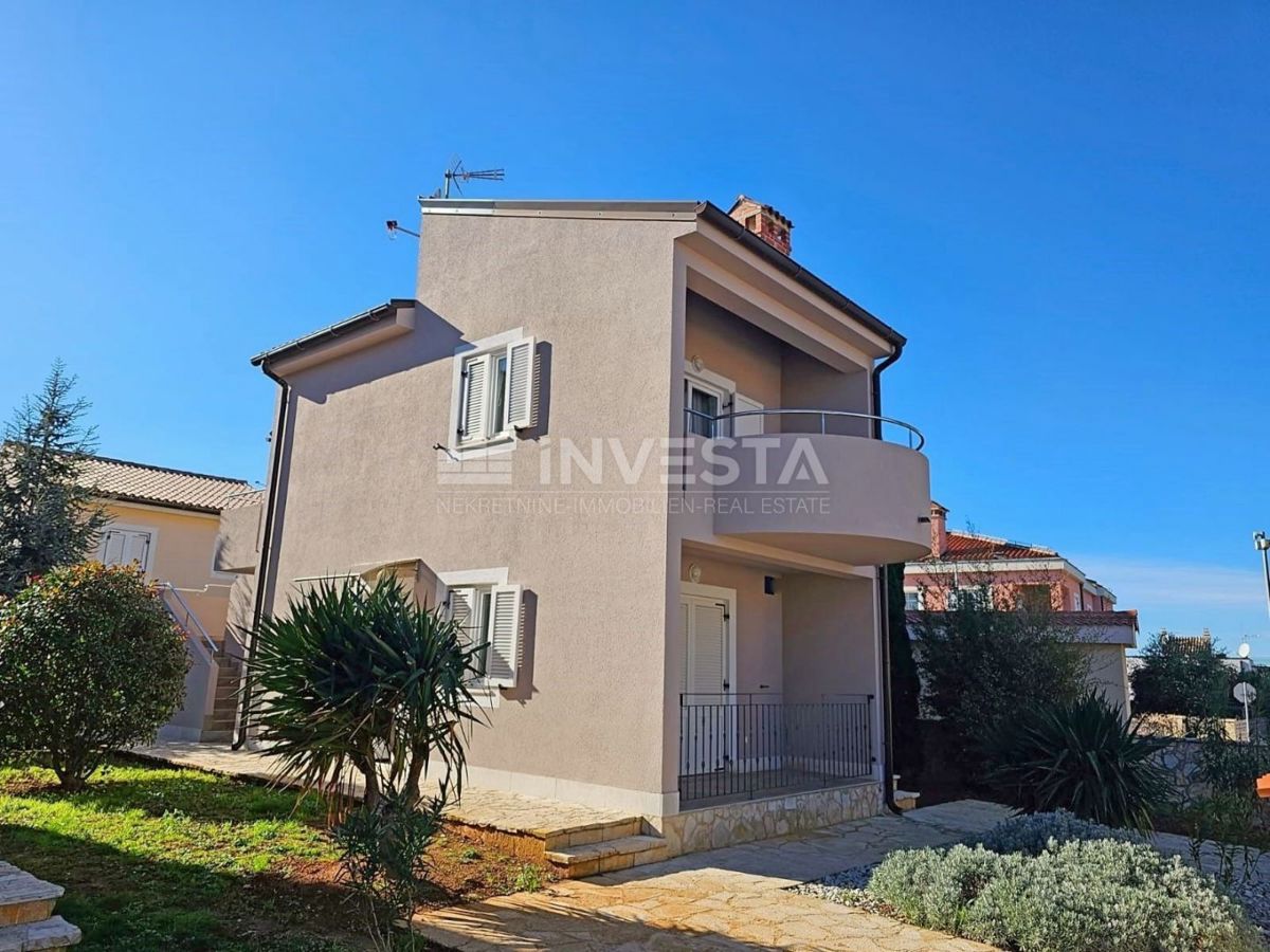 Medolino, casa indipendente con 2 appartamenti, a 200 m dal mare