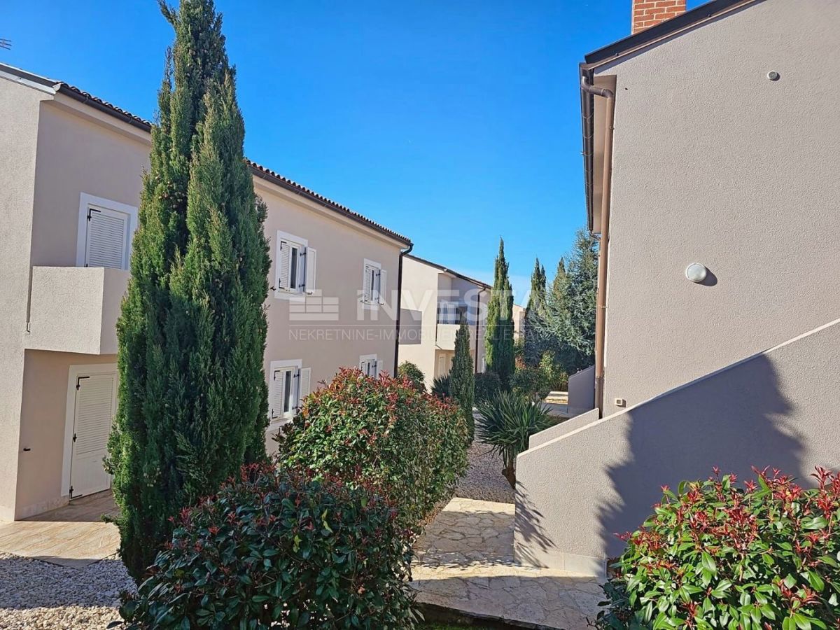 Medolino, casa indipendente con 2 appartamenti, a 200 m dal mare