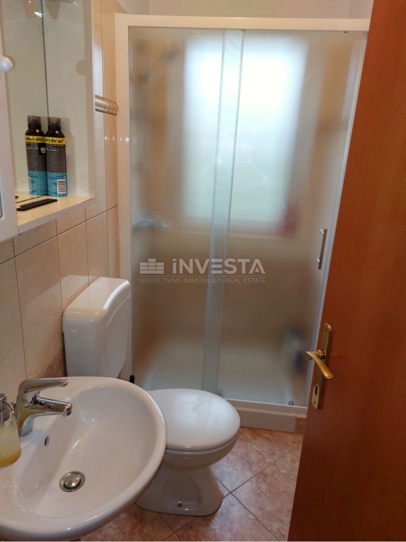 Dintorni di Svetog Lovreč, casa bifamiliare con 2 unità abitative, 270 m2