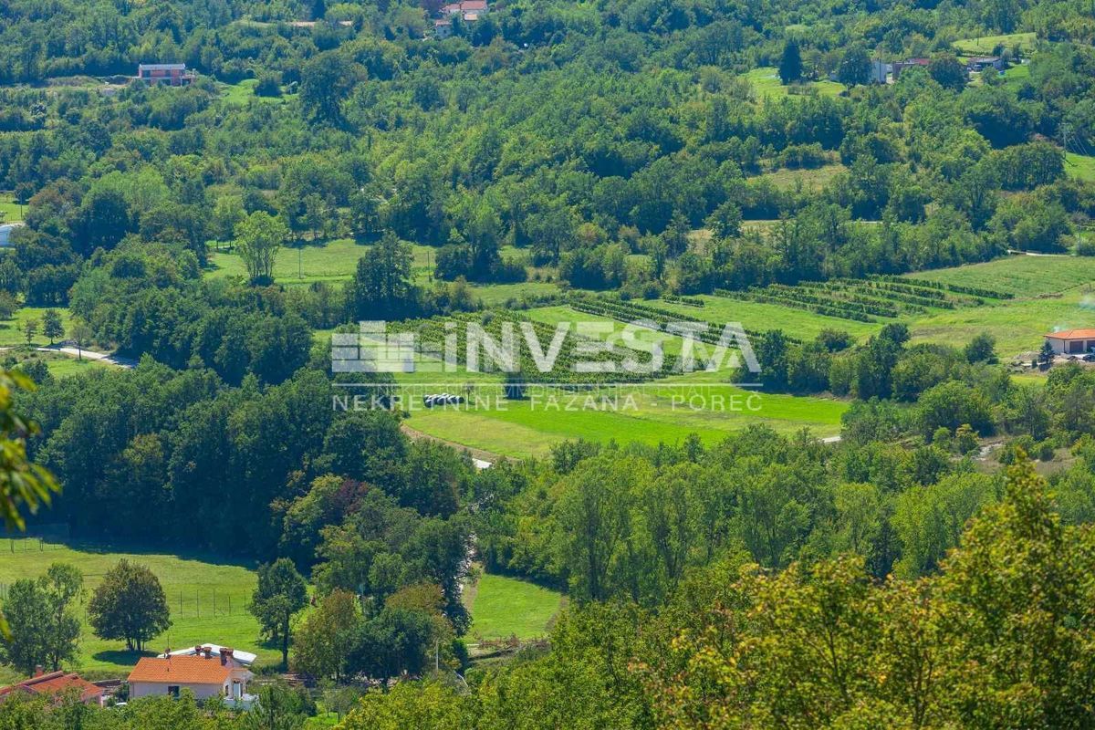 Gračišće, Casa indipendente con giardino e vista da favola!