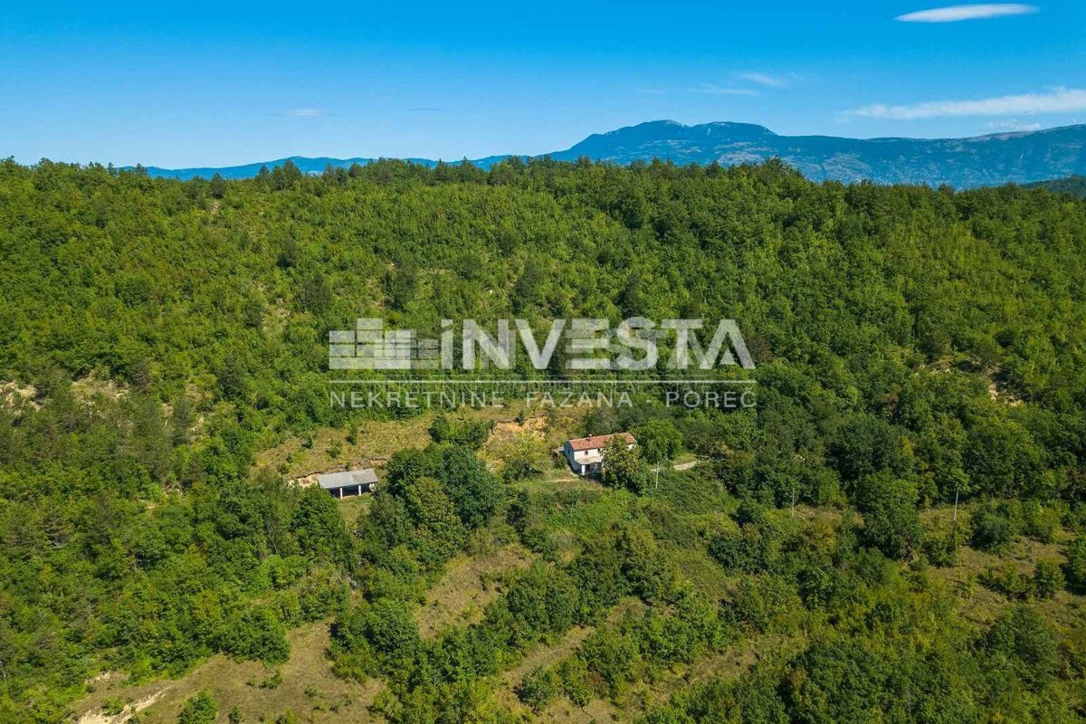 Gračišće, Casa indipendente con giardino e vista da favola!