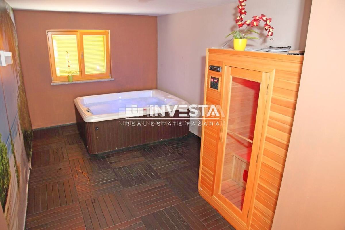 Fasana, Valbandon, villa moderna con piscina, 7 camere da letto