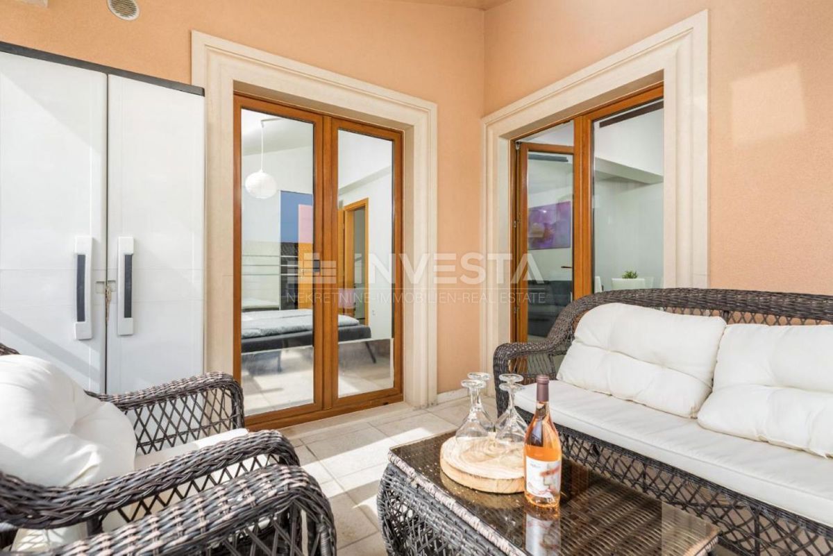 Pola, appartamento moderno con una camera da letto al primo piano