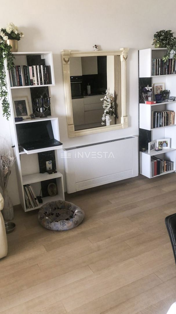 OPATIJA – appartamento di lusso con vista mare, posto auto e giardino