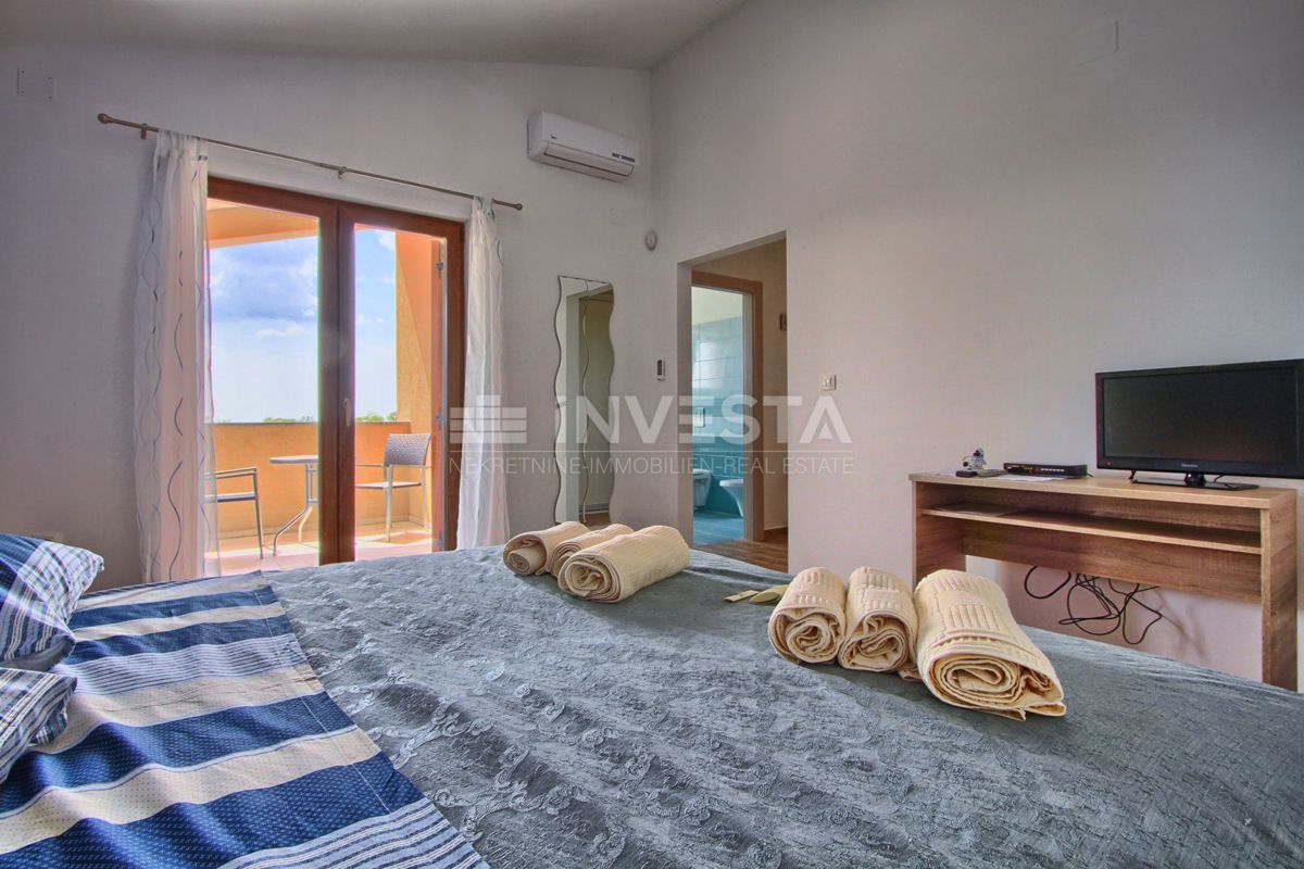 Villa spaziosa con piscina, nei pressi di Svetvinčente