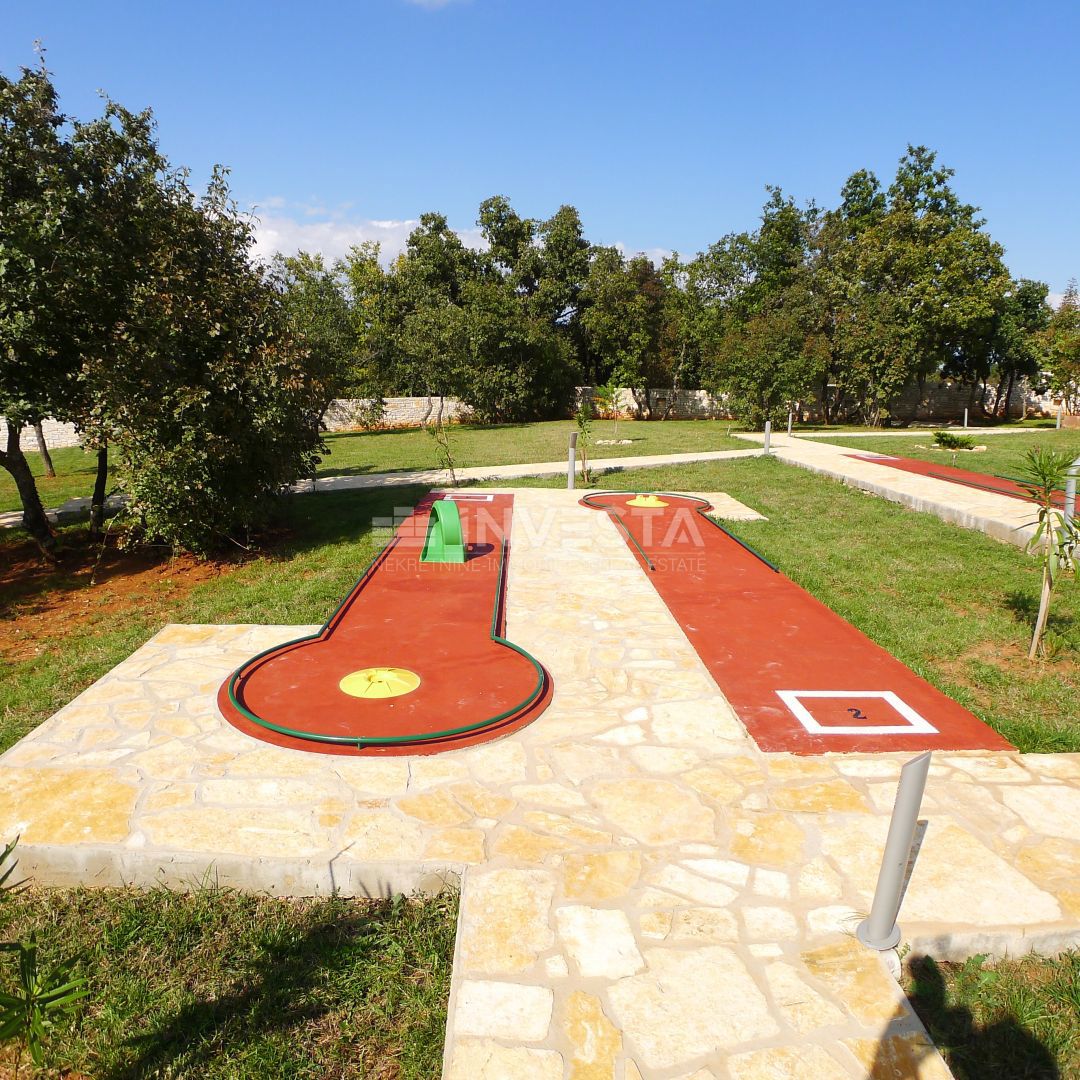 Villa spaziosa con piscina, nei pressi di Svetvinčente