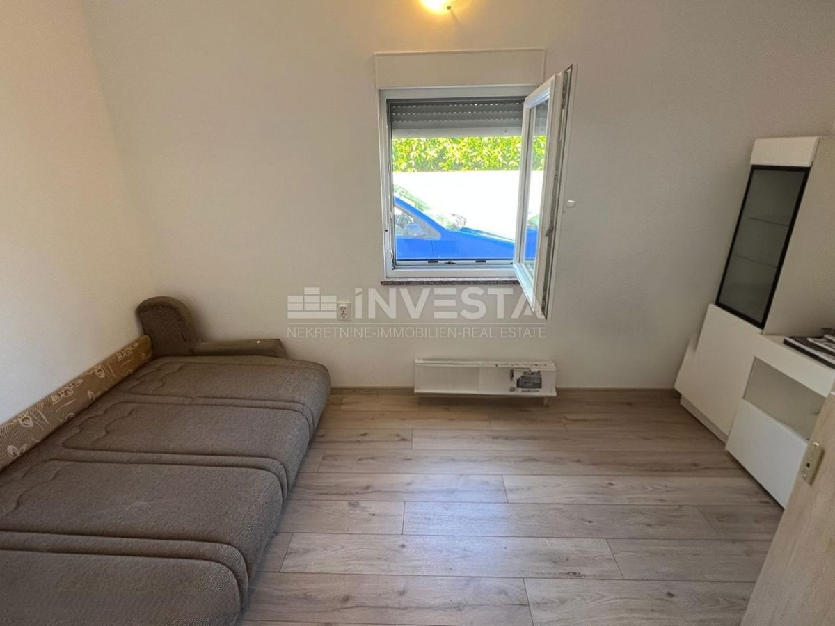 Pola, Sissano Villetta ristrutturata al piano terra con 3 stanze, superficie 100 m²