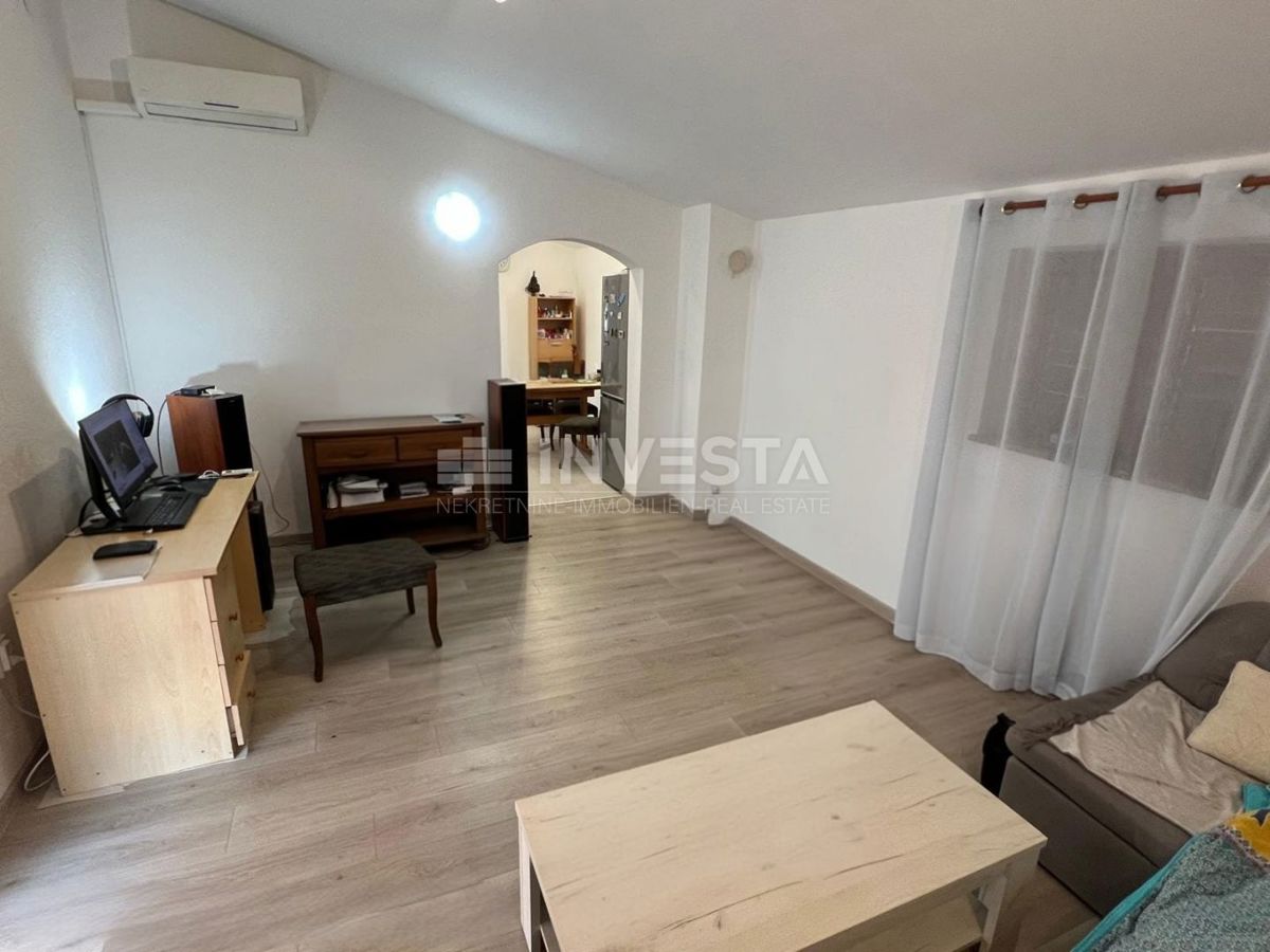 Pola, Sissano Villetta ristrutturata al piano terra con 3 stanze, superficie 100 m²