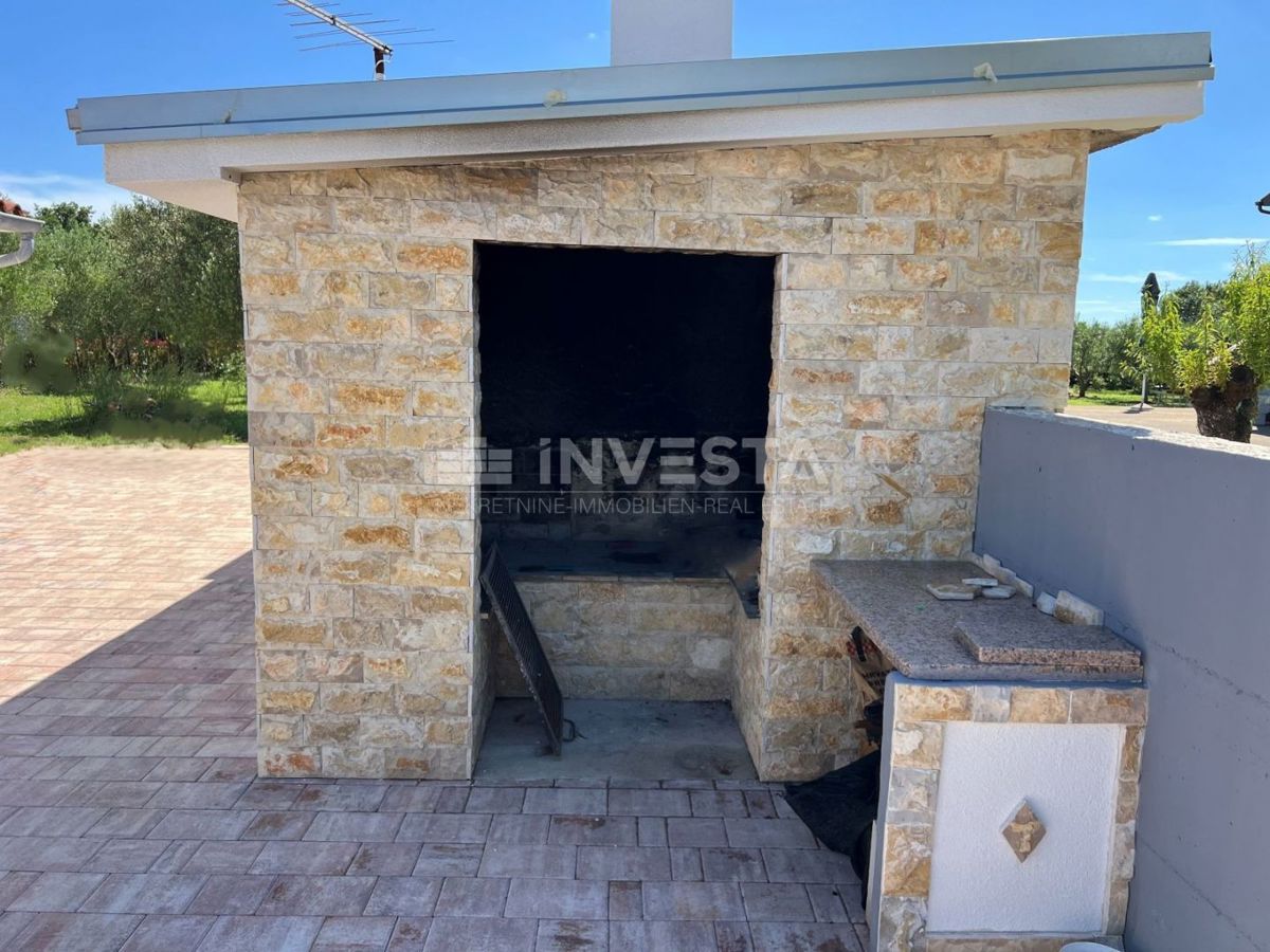 Pola, Sissano Villetta ristrutturata al piano terra con 3 stanze, superficie 100 m²