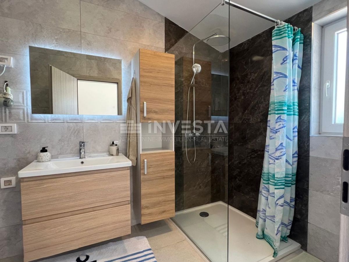 Pola, Sissano Villetta ristrutturata al piano terra con 3 stanze, superficie 100 m²