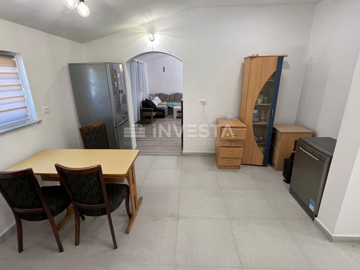 Pola, Sissano Villetta ristrutturata al piano terra con 3 stanze, superficie 100 m²