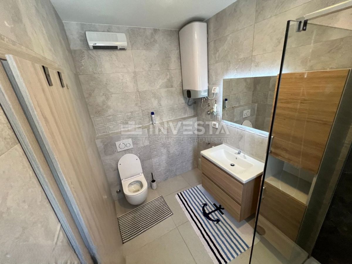 Pola, Sissano Villetta ristrutturata al piano terra con 3 stanze, superficie 100 m²