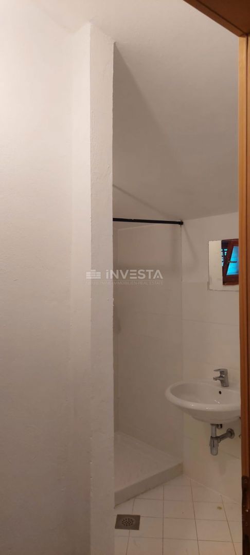 Edificio commerciale polifunzionale di Svetvinčenat