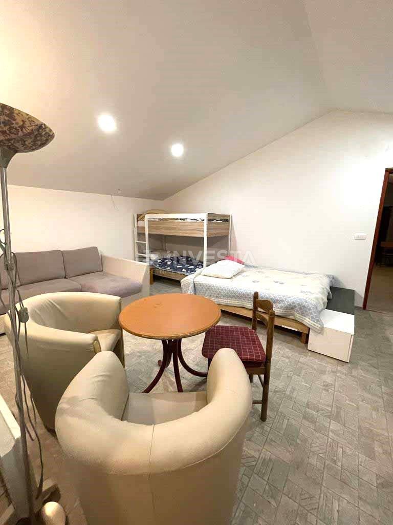 Edificio commerciale polifunzionale di Svetvinčenat