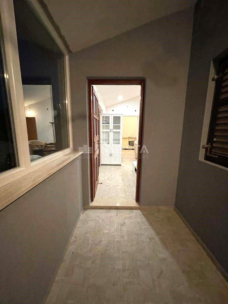 Edificio commerciale polifunzionale di Svetvinčenat