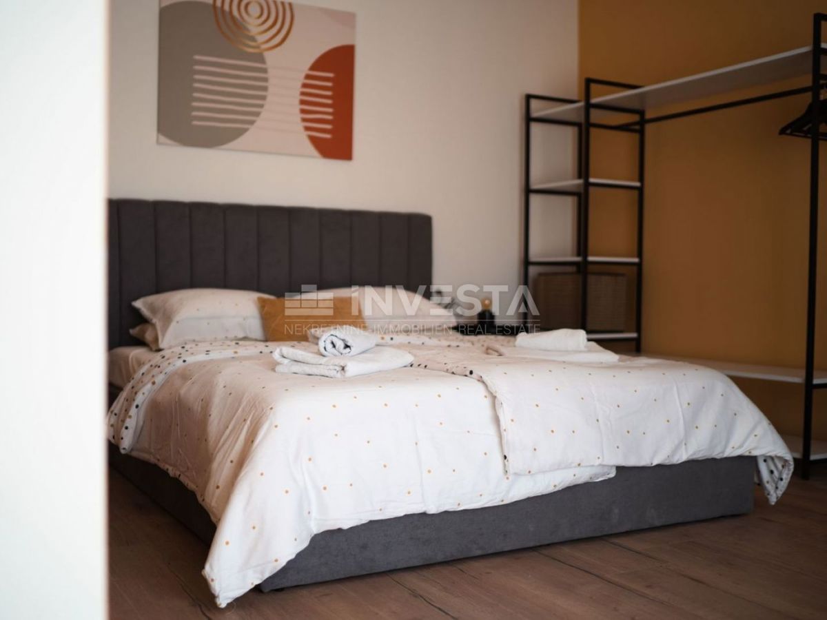 Medulin, Villa moderna con garage e piscina, a soli 200 m dal mare