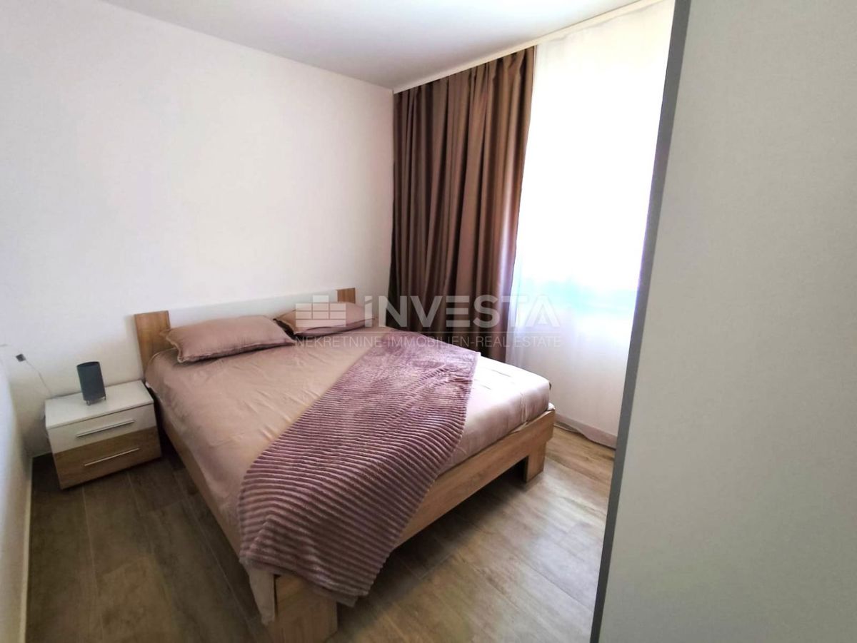 Pola, Nuova costruzione con permesso di agibilità, primo piano, appartamento con 2 camere da letto, parcheggio