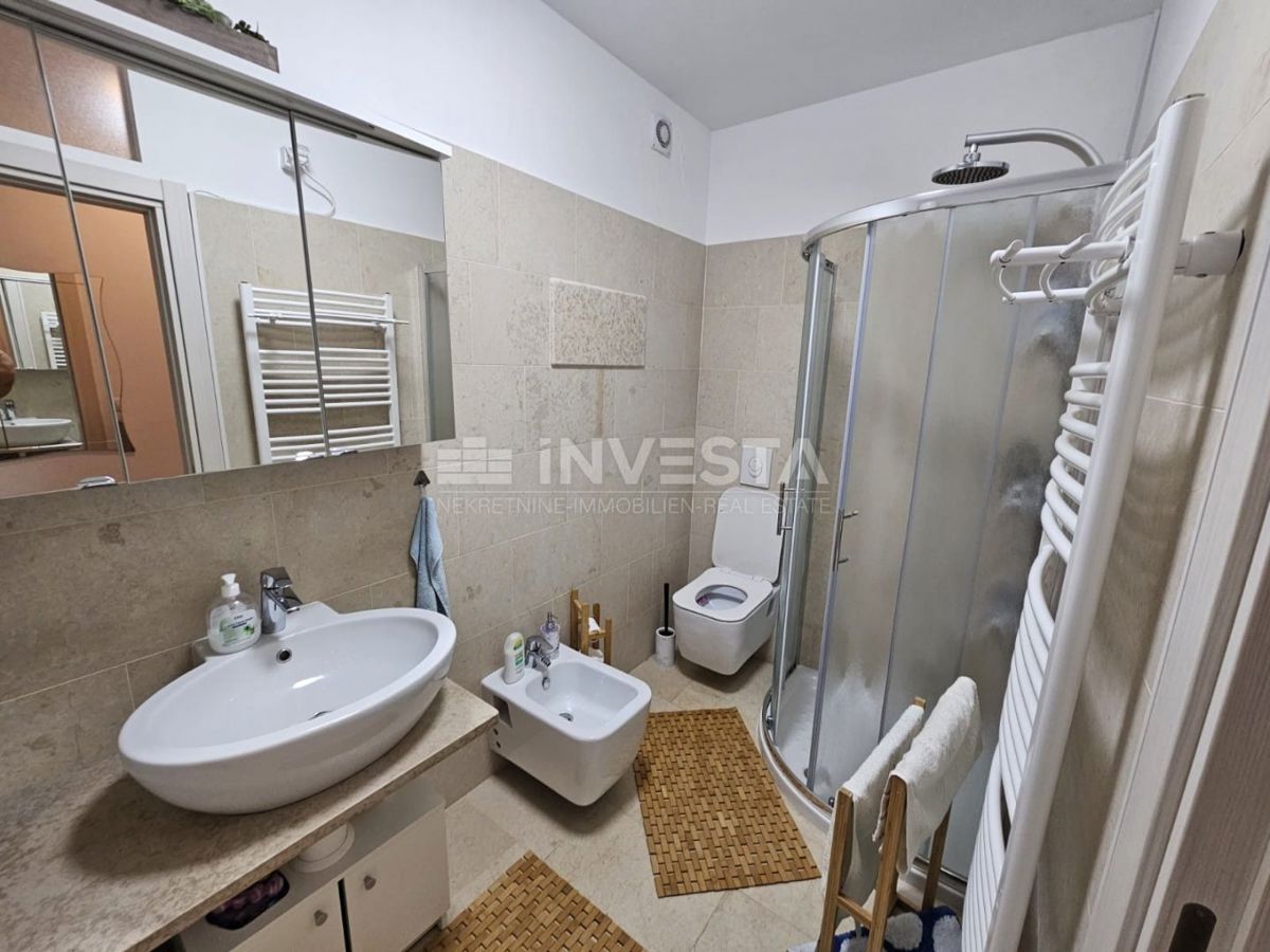 Medolino, appartamento arredato di 50 m² al piano terra con spaziosa loggia