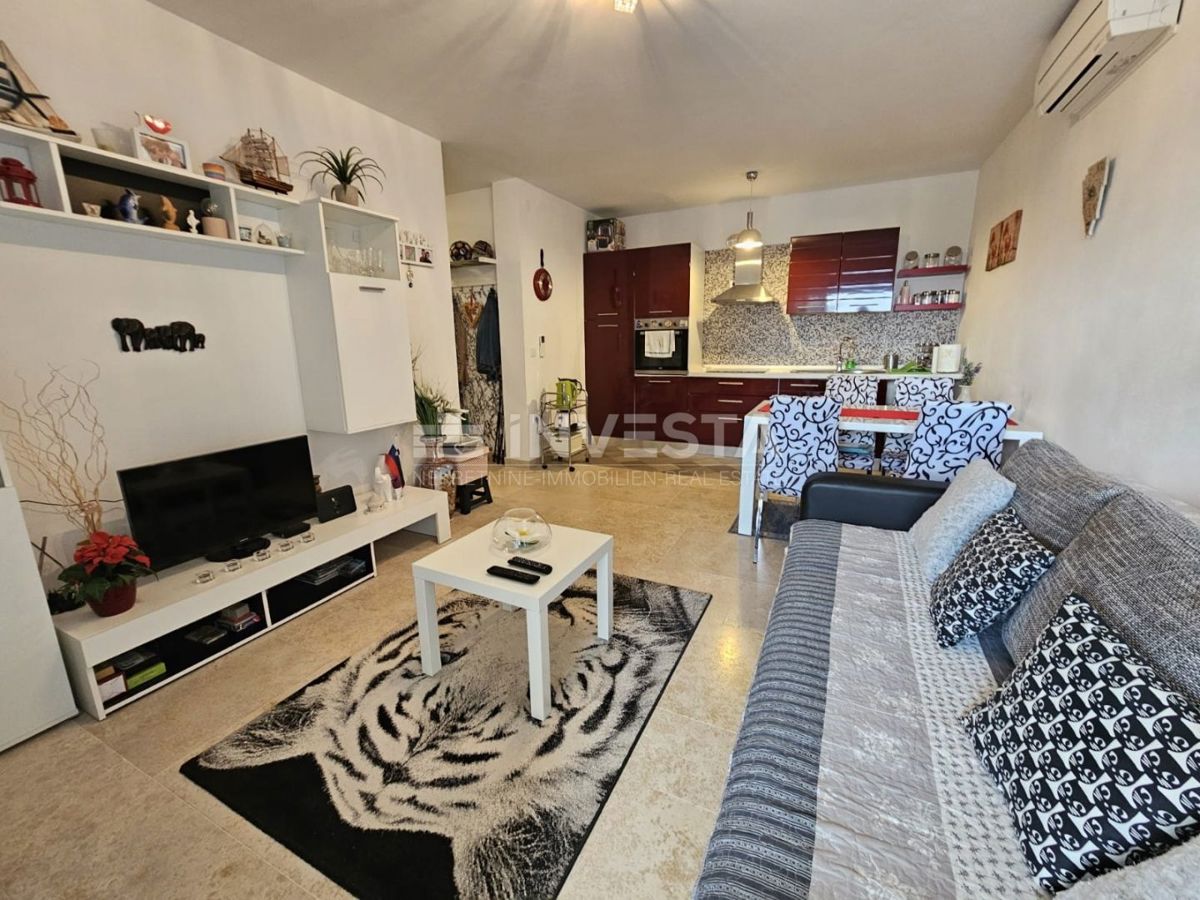 Medolino, appartamento arredato di 50 m² al piano terra con spaziosa loggia